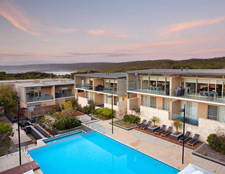 Smith's Beach Resort