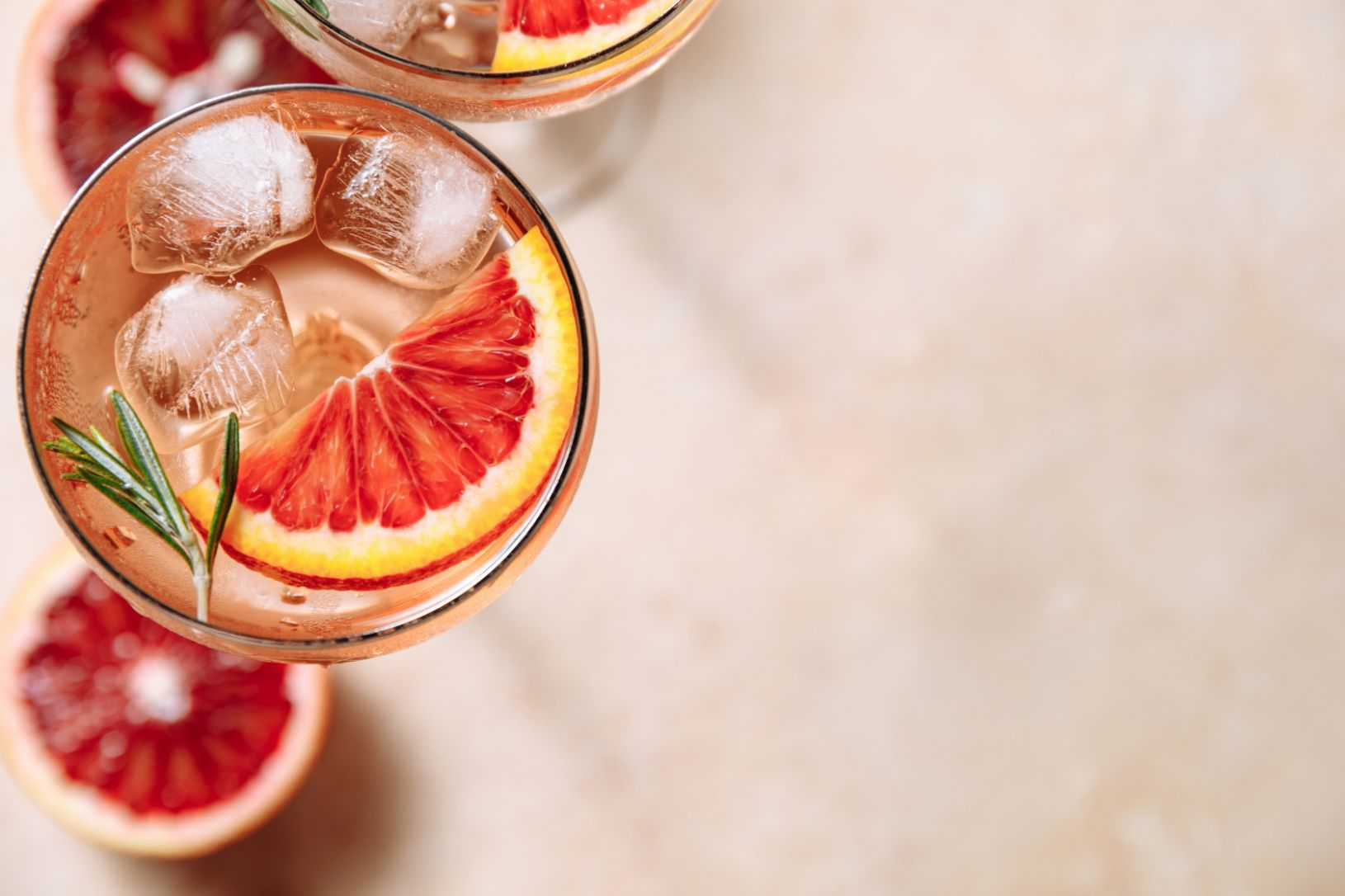 Gin With Grapefruit